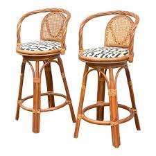 Kitchen accessories picture frames screens & room dividers window treatments bathroom never miss new arrivals that match exactly what you're looking for! Pin On Kitchen Counter Chairs