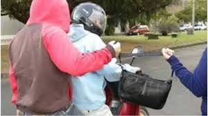 Resultado de imagen para MOTOCHORROS DE CELULARES