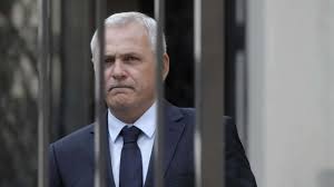 Ea nu a știut să precizeze ce drepturi îi vor fi interzise lui dragnea, odată eliberat din penitenciar. Avocata Lui Dragnea Spune CÄƒ Sunt È™anse De 100 SÄƒ Fie Eliberat Poate Astrele È™i Bunul Dumnezeu CoboarÄƒ È™i LumineazÄƒ MinÈ›ile Tuturor