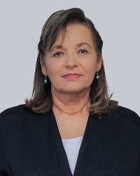 Carmen Encinas's Instagram, Twitter & Facebook