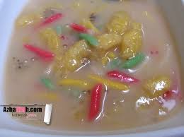 Pengat ubi keledek adalah manisan tradisional yang agak popular terutama sebagai pencuci mulut dan juadah berbuka puasa. Resepi Pengat Ubi Keledek Sagu