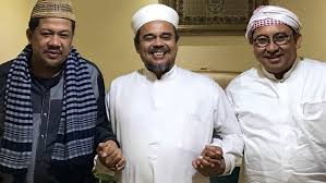 Maklum saja, tubuhnya yang kecil hanya setara dengan paha selvia hana wijaya. Fadli Zon Fahri Ngobrol Dengan Habib Rizieq Di Mekah Sipayo Com