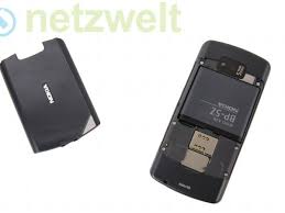 Smartphone-Leichtgewicht: Nokia 700 im ...