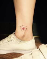 Pin By Aldi Visintin On Tattoo Hibiscus Tattoo Mini Tattoos Hawaiian Flower Tattoos