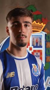 Bem-vinda à família FC Porto, Matilde Costa 🤩💙 #InvictosDeCoração