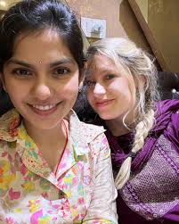 Dana Howell (@officialdanahowell) • Instagram photos and videos