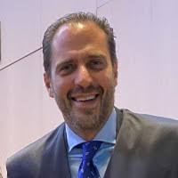 30+ perfiles de «Ignacio Robledo»