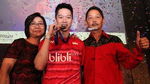 Kevin sanjaya sukamuljo (born 2 august 1995) is an indonesian professional badminton player currently ranked world number 1 in the men's doubles by the badminton world federation. Kevin Sanjaya Sukamuljo Biography Age Personal Life Achievements Net Worth