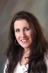 Rachel Mundy's Instagram, Twitter & Facebook