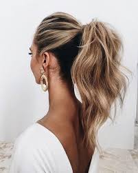 It would be appropriate as an option for a walk, and as an elegant hairstyle for the evening. 25 Easy And Chic Wedding Guest Hairstyles Weddingomania