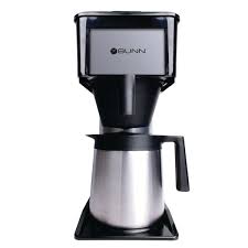 Speed brew coffee makers can brew 10 cups of coffee in about 4 minutes because they store hot water in a stainless steel commercial grade tank allowing them to brew coffee on demand. Bt Speed Brew Classic Thermal Coffee Maker Coffee Makers Bunn Retail Site