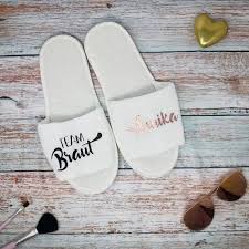 Slipper Hochzeit Jga Accessoire Wellness Therme Team Braut Personalisiert In 2020 Gold Wedding Shoes Wedding Slippers Team Bride