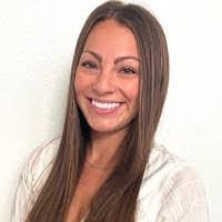 Ashley Howton's Instagram, Twitter & Facebook