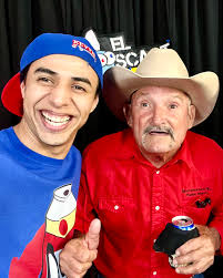 Gracias Don Pilo Chistes por tus ocurrencias y forma de ser tan  Maravillosa, te extrañare con tus Naranjas empanadas, gorditas de azúcar y  tu Billetito doblao Un Grande en la Comedia Regiomontana!! #