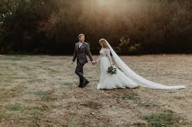 Pin Auf Real Weddings