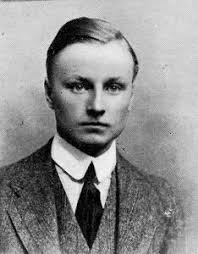 Lieutenant Archer Windsor-Clive