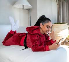 TW Pornstars - 4 pic. Sahlt. Twitter. NOW AVAILABLE TO PURCHASE✨sweat suits  in sizes XS - 3X💥. 6:00 PM - 13 Mar 2021