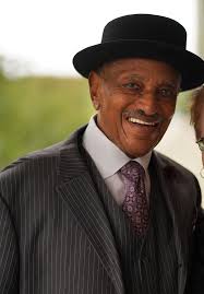 Walter Maxwell's Instagram, Twitter & Facebook