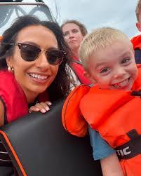 Kelly Bunce's Instagram, Twitter & Facebook