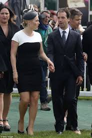 They separated in 1995, but they remained close until he died of bone cancer two years later. Kate Winslet Speaks Candidly About Marriage Motherhood And Body Image Kate Winslet Husband Kate Winslet Streetwear Women