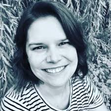 Hilda Hamlin's Instagram, Twitter & Facebook