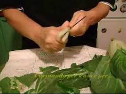 Può essere cucinato in vari modi e aggiunto a diversi pasti e piatti. Video Cucina Di Base Pulire Cucinare Conservare La Bietola A Coste Cucinando Per Caso E Per Youtube