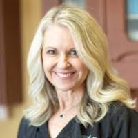 Laura Bruner's Instagram, Twitter & Facebook