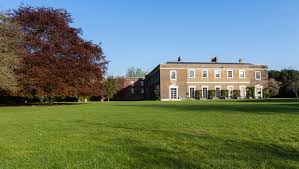 The present building was built in guided tours of the palace and grounds (£5) take place at 2pm on the second and fourth sunday and. Review Fulham Palace Releases New Picture Book The Palace Cat Mummy In The City