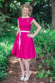 Brautkleider und weitere kleidung und accessoires für damen. Farbige Brautkleider Elementar I Moderne Brautkleider