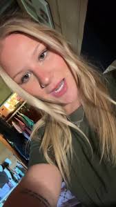 Alexis Wilkins Love Me