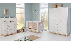Bebek odası takımları genellikle beşik, dolap, raflı dolap üçlüsünden oluşur. Rococo Beige Bebek Odasi Takimi Haidi Bebe Piccolino Mobilya Modoko Mobilya Nin Baskenti