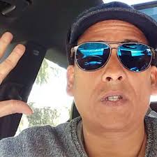 Xavier naidoo fühlt sich zu verschwörungstheorien hingezogen, wie kürzlich aufgetauchte videos zeigen. Xavier Naidoo Verschworungstheorie Uber Warntag Das Netz Lacht Sich Schlapp Baden Wurttemberg