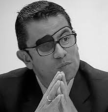 ConversemosEnPaz Invitados: Germán Casas: Psiquiatra. Fue coordinador y  jefe de la Misión en Médicos Sin Fronteras.