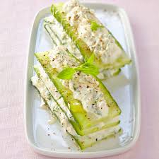 Millefeuille Au Concombre A La Brousse Et Au Miel Recettes De Cuisine Cuisine Recette