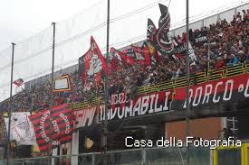Ha parlato il portiere del calcio foggia, ermanno fumagalli dopo la sconfitta contro il bari. Ultras Foggia Calcio Gemellaggi E Rivalita Sportive Foggiasport24 Com