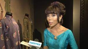 Hoa hậu việt nam 2008 thùy dung. Ao Dai Vay Ä'á»¥p DÆ°á»›i Goc Nhin Cá»§a Trac Thuy Mieu Youtube