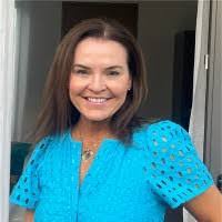 Kerry Dolan's Instagram, Twitter & Facebook