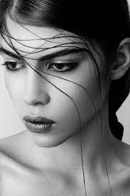 I Really Like When The Model Doesn T Just Stare At The Camera Especially With An Undefined Look In Black And White Portraits Portrait Photography Photo Makeup