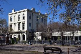 At royal atrium inn, residents are free to set their schedules in the privacy of their apartment. Images George Rex Royal Inn Victoria Park