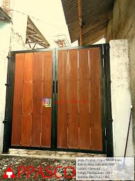 Harga pagar besi brc, pagar besi hollow, galvanis, pagar besi minimalis, pagar besi tempa, pagar besi ulir motif pagar besi bergaya minimalis modern sangat cocok sekali dipadukan dengan rumah. Http Bit Ly 2ccasrv Pagar Minimalis Motif Kayu Grc Galvalum Di Citeureup Pagar Minimalis Motif Kayu Grc Galvalum Di Citeureu Tangga Kayu Kanopi Modern
