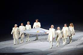 Summer olympics 2021 parade of nations order & flag bearer list. Datei Olympic Flag Carried Into Bc Place At 2010 Winter Olympics Opening Ceremony Jpg Wikipedia