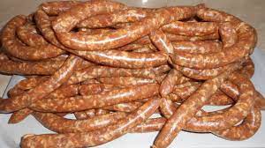 Reteta video de carnati de casa reteta traditionala. Daniela Bucatarie Moldo Ardeleneasca Carnati De Casa O Reteta Ca La Mama Acasa