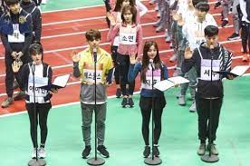 Primer álbum completo 'ignition' 2.3.1 debut en japon con su primer single 'beautiful target 2.3.2 segundo single japones 'baby… Preparate Para Los Isac 2020 Idol Star Athletics Championships Ba Na Na Noticias De K Pop En Espanol