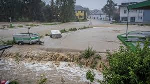 Weite teile österreichs sind erneut von schweren unwettern getroffen worden. Schwere Unwetter In Osterreich Hagelflieger Sturzt Ab Hochzeitsfeier Geflutet The Weather Channel Artikel Von The Weather Channel Weather Com