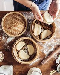 A Detailed Recipe On How To Make Vegan Steamed Bao Buns Gua Bao At Home They Re So Light And Fluffy And Vegan Too Izy Hossa Bao Buns Steamed Buns Recipes