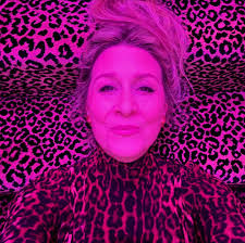 Life lately 🩷✨🌀🕯️ 1. a fav meme from a fav witch 2. Fav Christmas gift  from my love