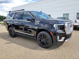 2021 Gmc Yukon Looks Stunning With These 22 Inch Wheels Gm Authority