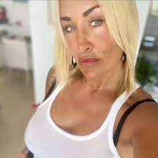 Das mädchen, das die sängerin (vincent) gemeinsam mit ihrem exmann marc terenzi, 41, hat, kam im juni 2006 mit einem herzfehler zur welt. Sarah Connor Enthullt Intime Details Aus Kindheit Und Streitereien Zwischen Ihren Eltern Stars