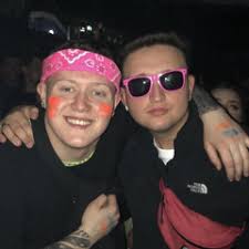 Stream Tom Marriott music