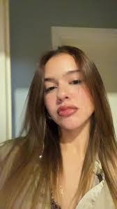 Emily Freer's Instagram, Twitter & Facebook